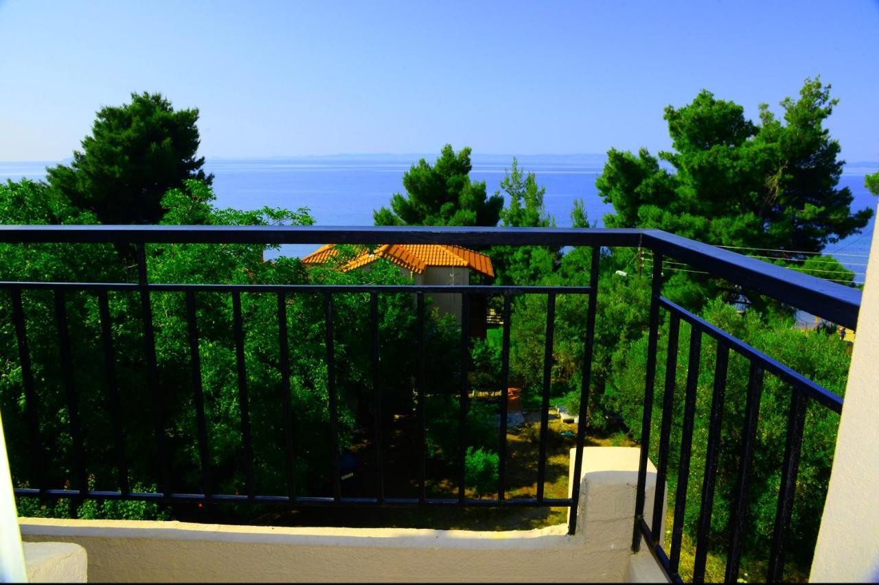 Golden Beach Hotel Metamorfosi  Exterior photo